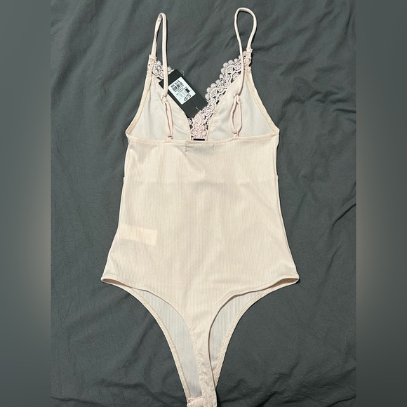 Urban Planet Bodysuit - Picture 2 of 2